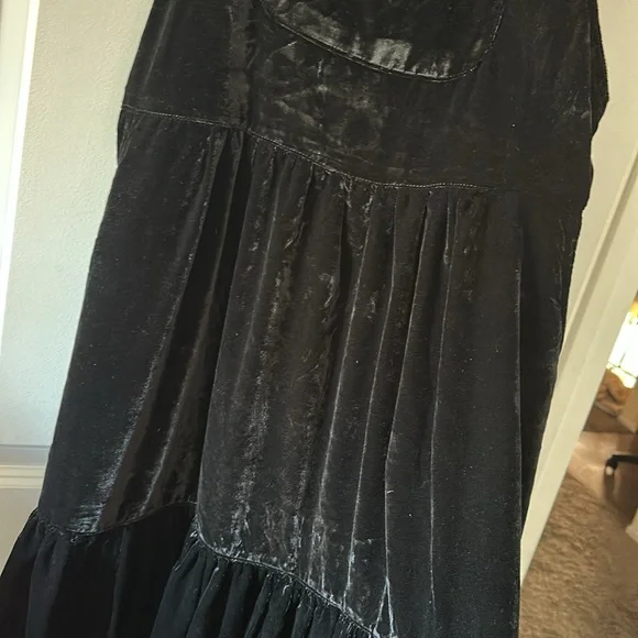 Velvet Overall/dress - Picture 6 of 10